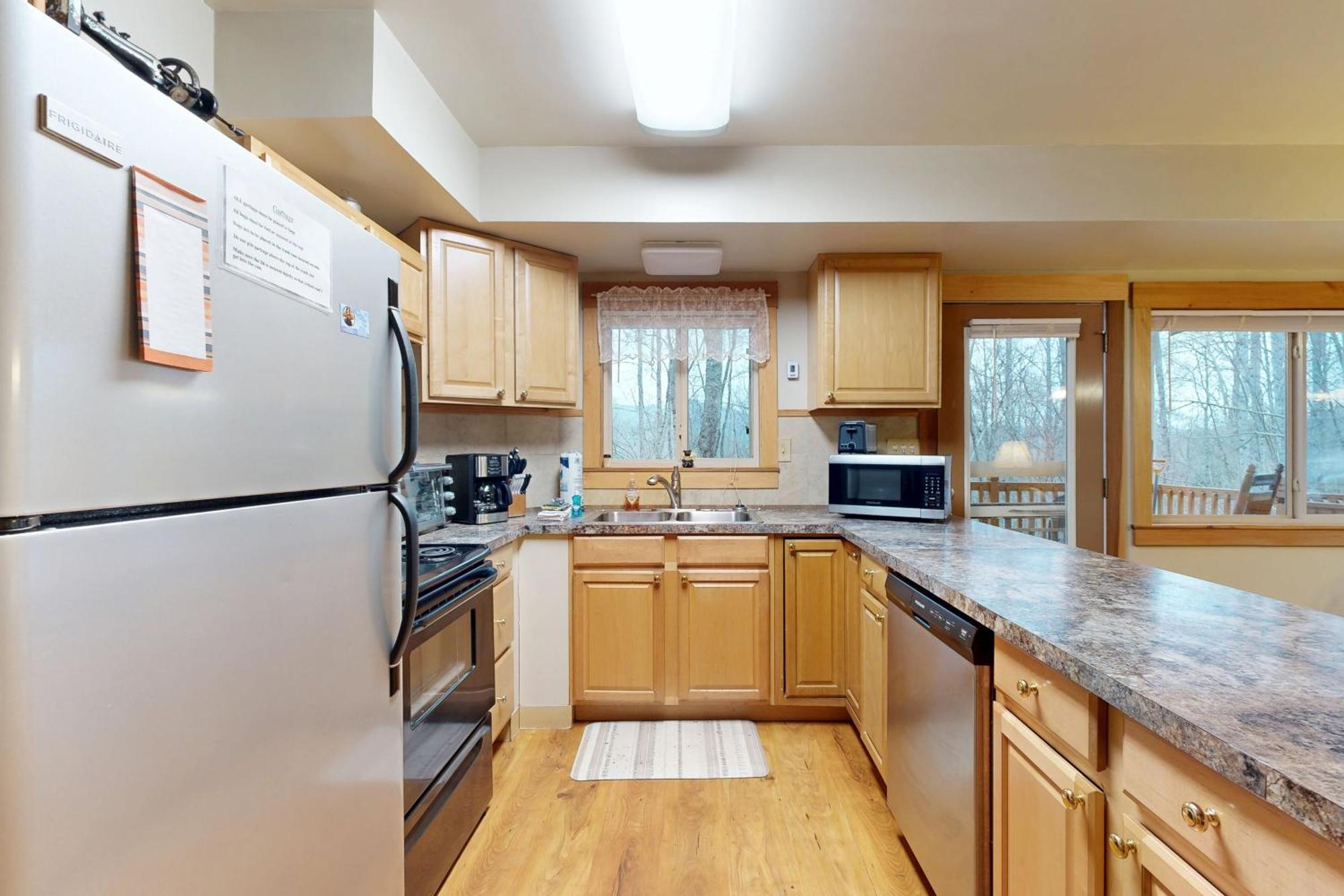 2 Bed 2 Bath Vacation Home In Whittier V Экстерьер фото